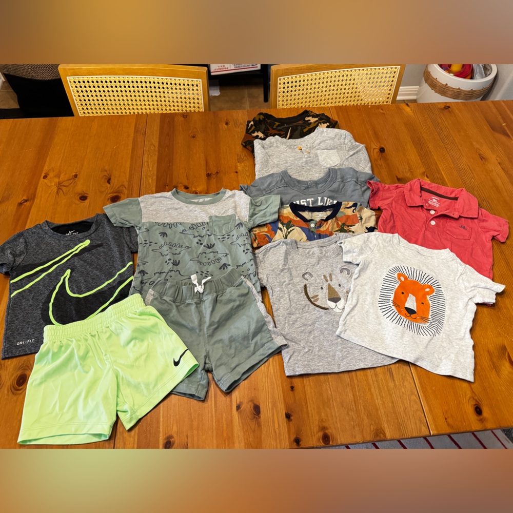 Bundle of 2 sets and 7 shirts 18 months